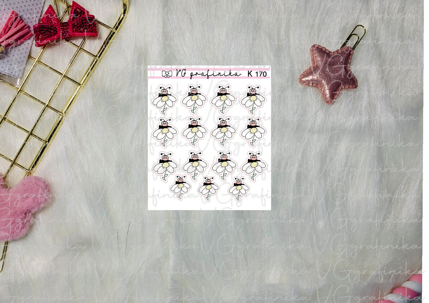 K170 - ladybug - flower