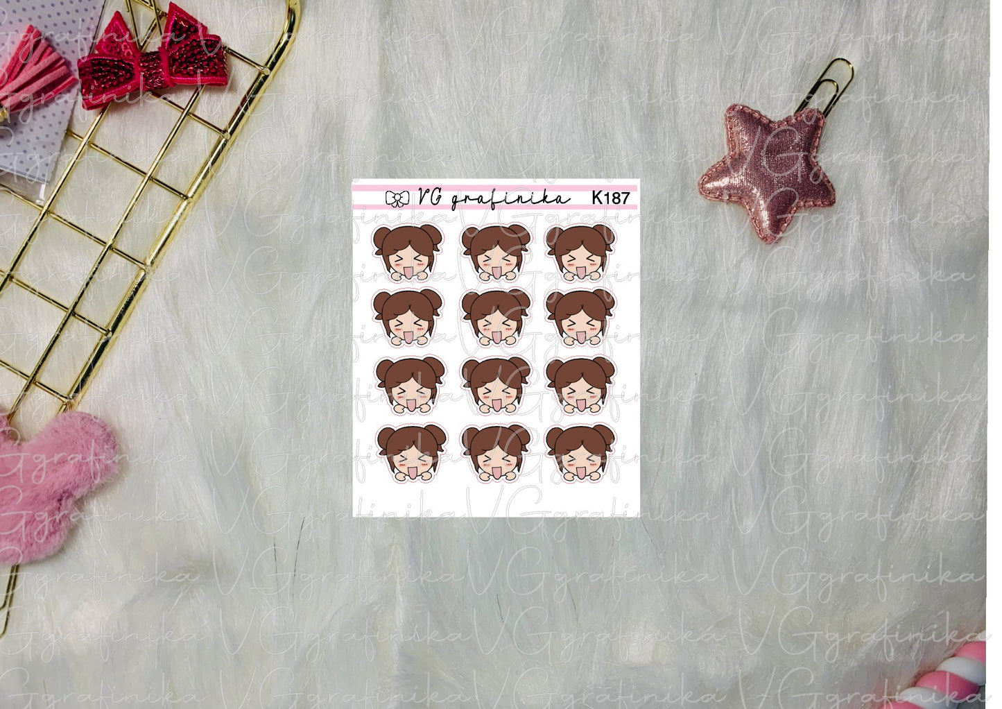 K 187 - emoji Vicky - happy