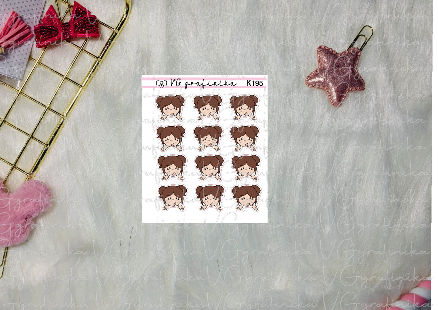 K 195 - emoji Vicky -