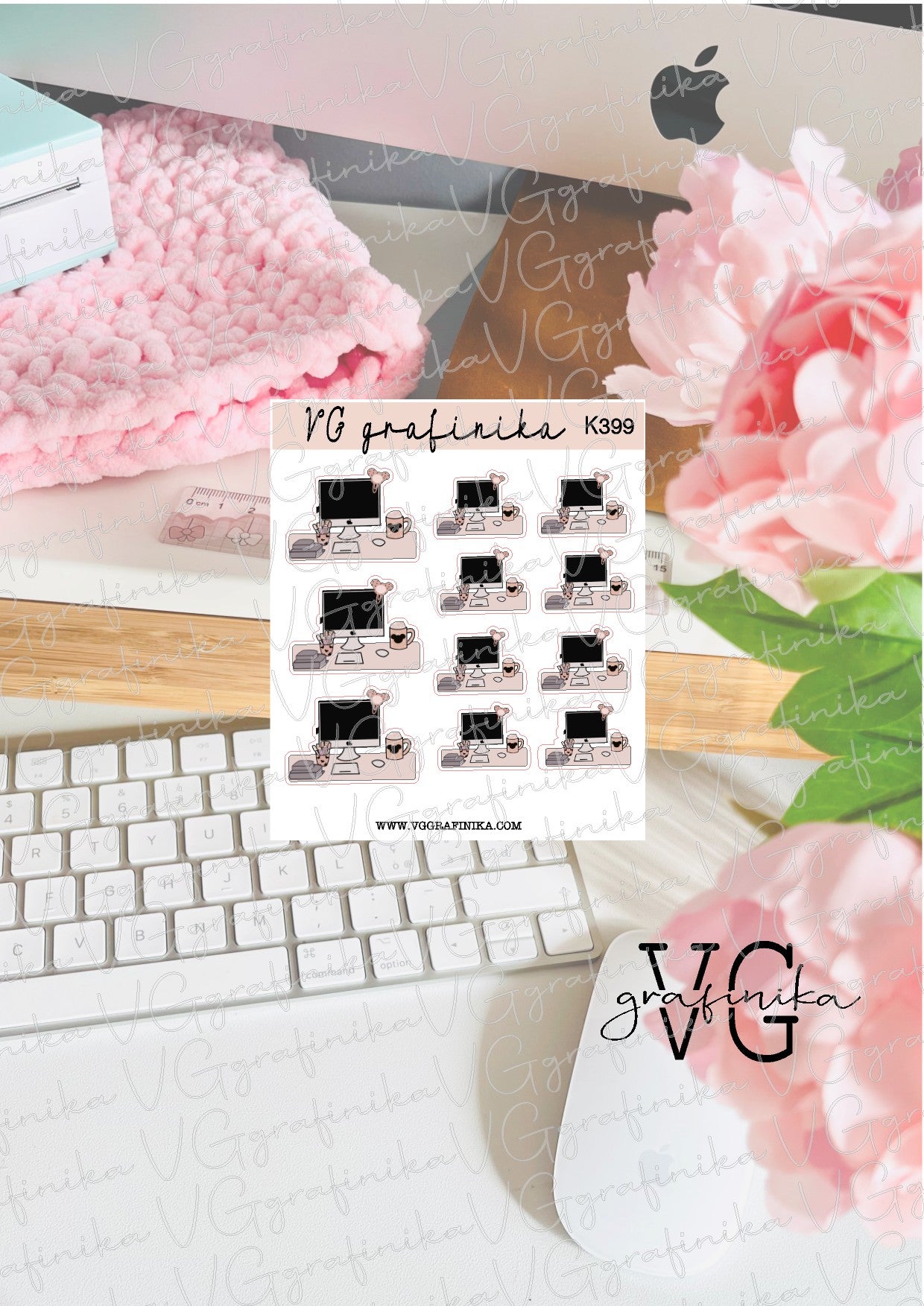 K399 - desk magic moments